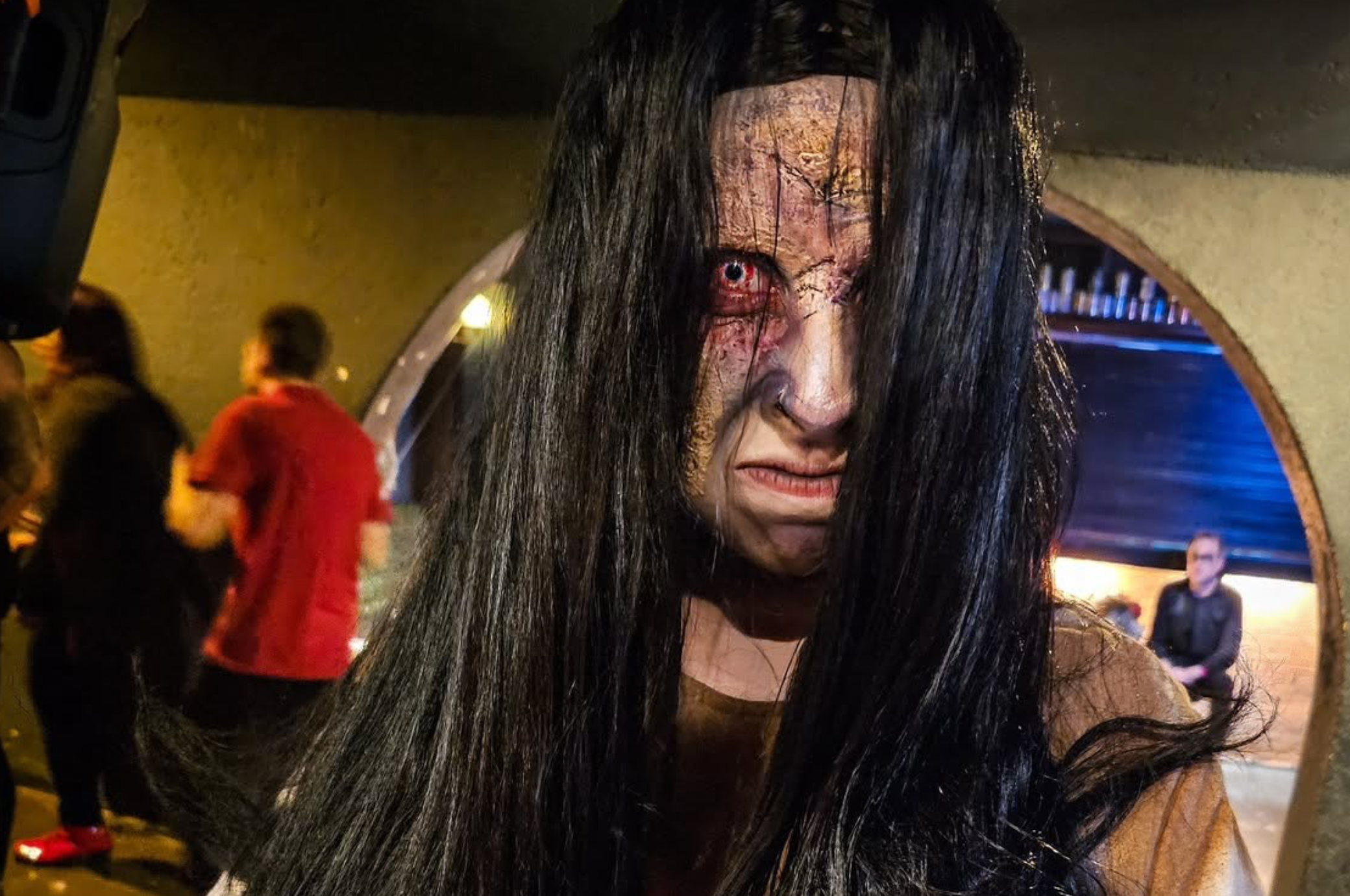 Halloween do Vila promete noite de fantasias, música e diversão no dia 29 de outubro, com show da banda CH4NGES e concurso em Rio Preto