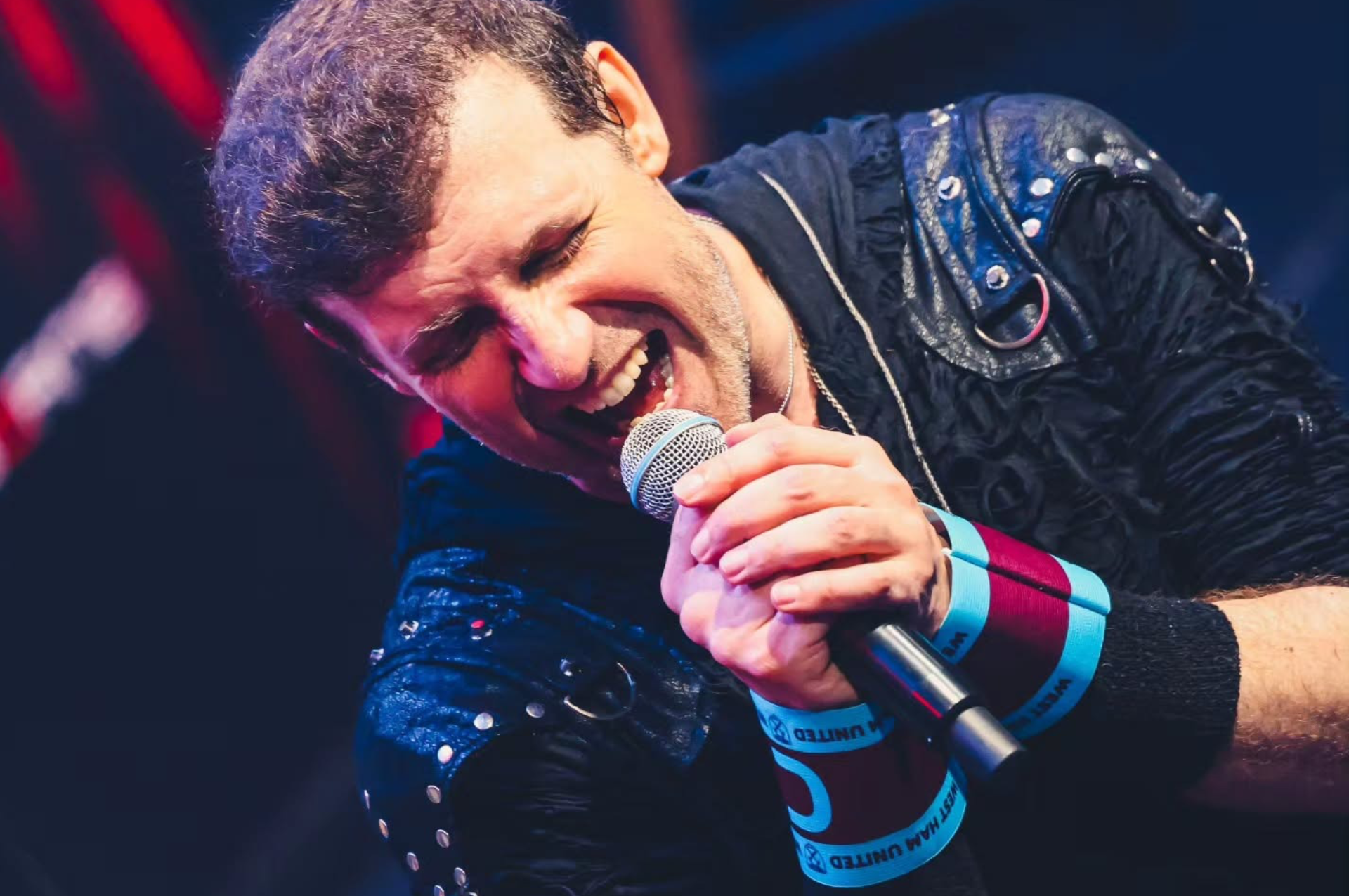Bruno Sutter celebra 50 anos de Iron Maiden em show no palco do Vila Dionísio Rio Preto no dia 15 de novembro